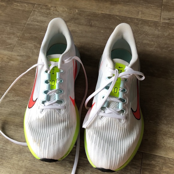 Nike WINFLO shoes - Picture 2 of 7